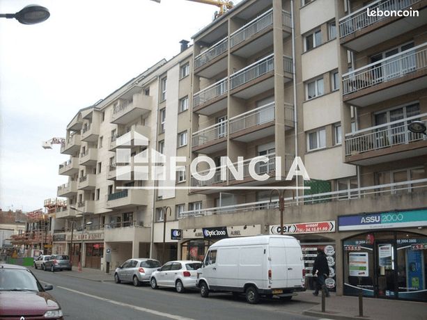 https://img.leboncoin.fr/api/v1/lbcpb1/images/ea/78/ae/ea78ae9887fb121d064d1ba5089631be637fcc05.jpg?rule=ad-image