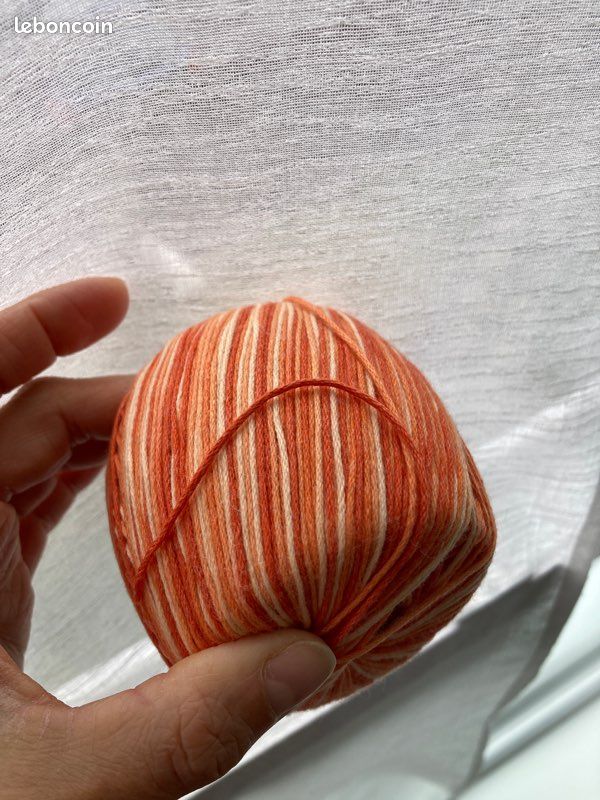 Reste de pelote orange (image 1)