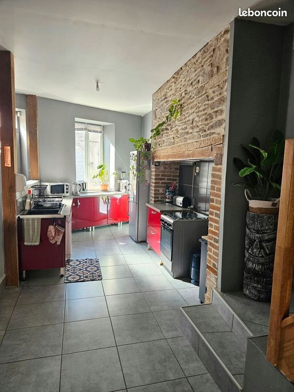 Maison 6 pièces 143 m² · à Coussac-Bonneval · 143 m² · 115 000 €