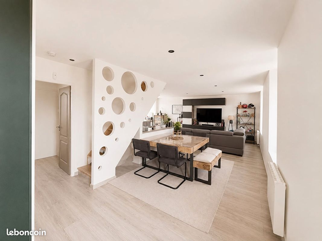 Appartement 3 pièces 115 m² · à Isles-lès-Villenoy · 115 m² · 299 000 €