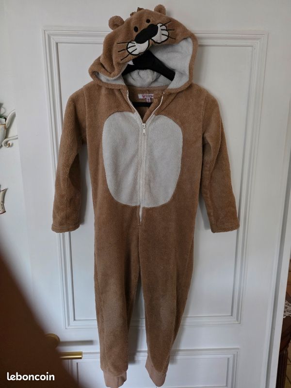 Pyjama 5ans TBE (image 1)