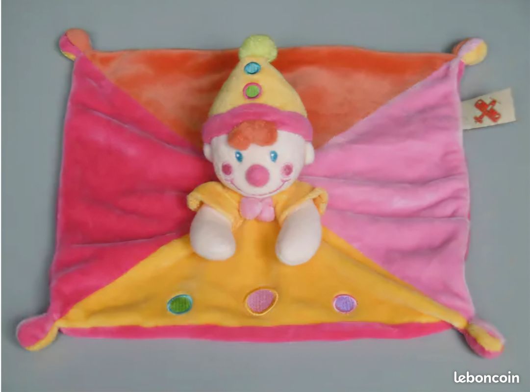 Doudou plat clown lutin Nicotoy jaune rose orange (image 1)