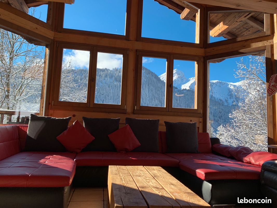 Très beau chalet en bois à 200 m des remontées mécaniques de Barbossine