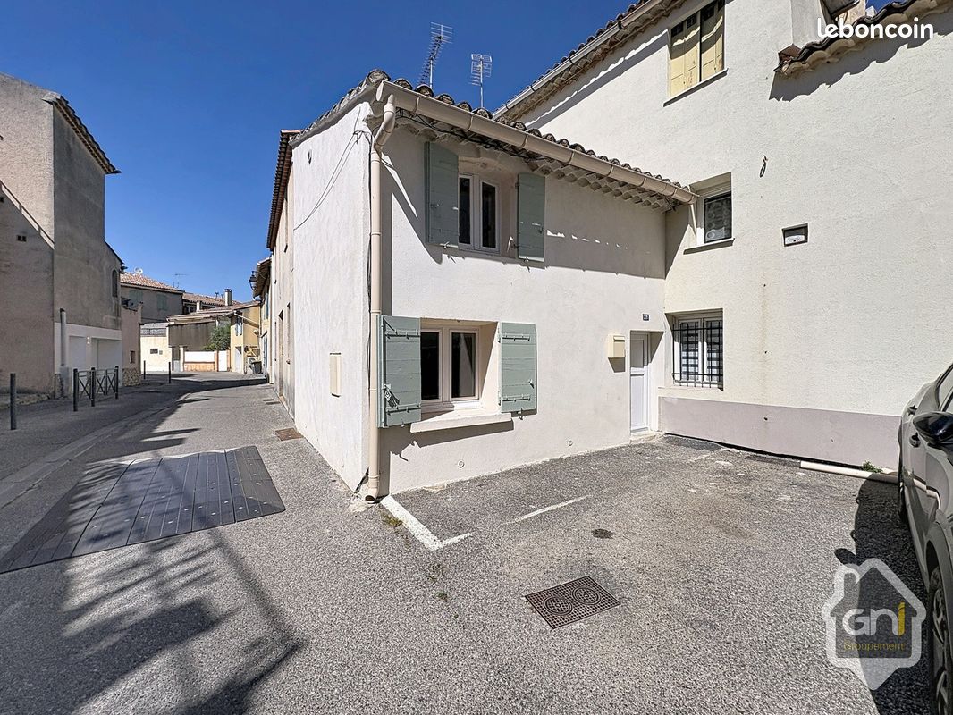 Maison 2 pièces 28 m² · à Sénas · 28 m² · 120 000 €