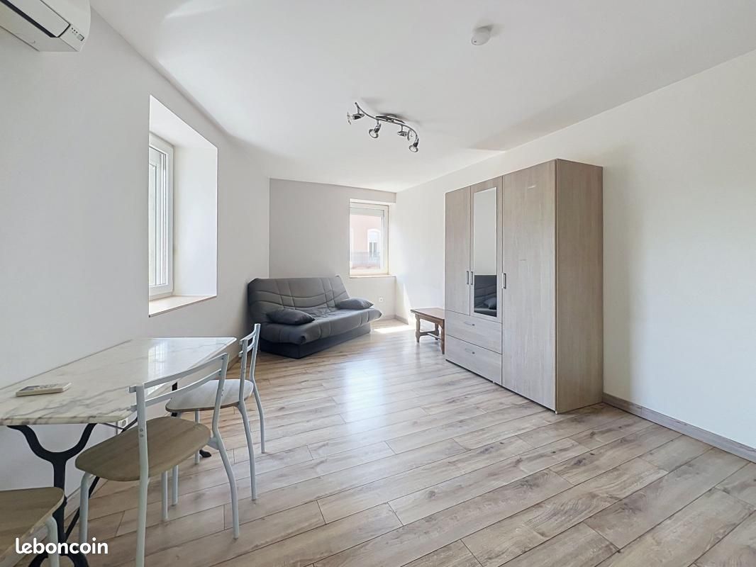 Immeuble 5 pièces 140 m² · au Creusot · 140 m² · 140 000 €