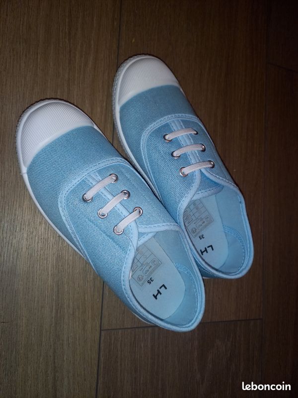 Basket bleu brillante neuve taille 35 (image 3)