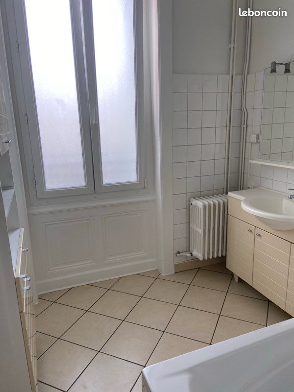 Appartement 3 pièces 101 m² · à Saint-Étienne · 101 m² · 690 €/mois