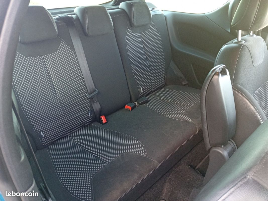 CITROEN DS3 HDi 110 FAP 109gr Sport Chic (image 15)