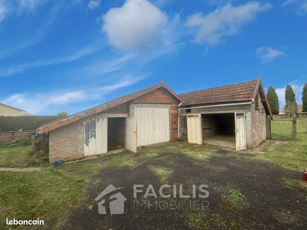 Maison 6 pièces 143 m² - Chasseneuil-sur-Bonnieure 16260 (image principale 10)