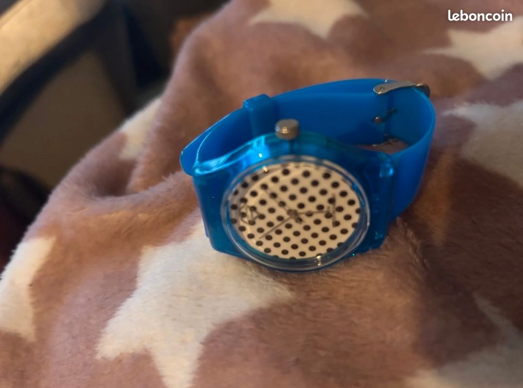 Montre bleu femme (image 2)