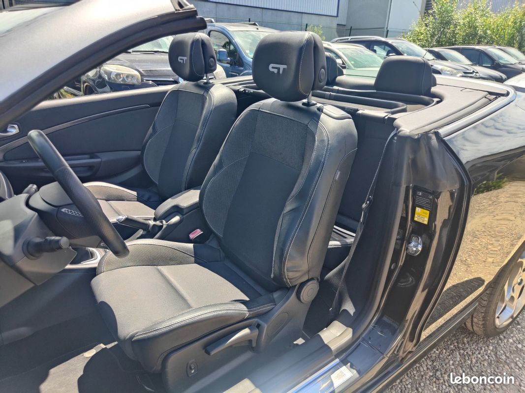 Renault MÉGANE III CC 2.0 dCi 160 ch GT * REVISEE * GARANTIE (image 7)