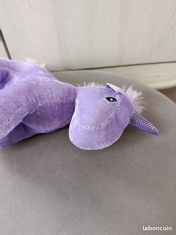 Petite licorne violette (image 4)