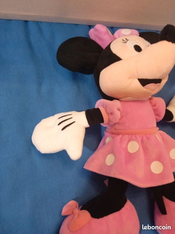 Peluche Minnie Disney grand modèle 35 cm (image 3)