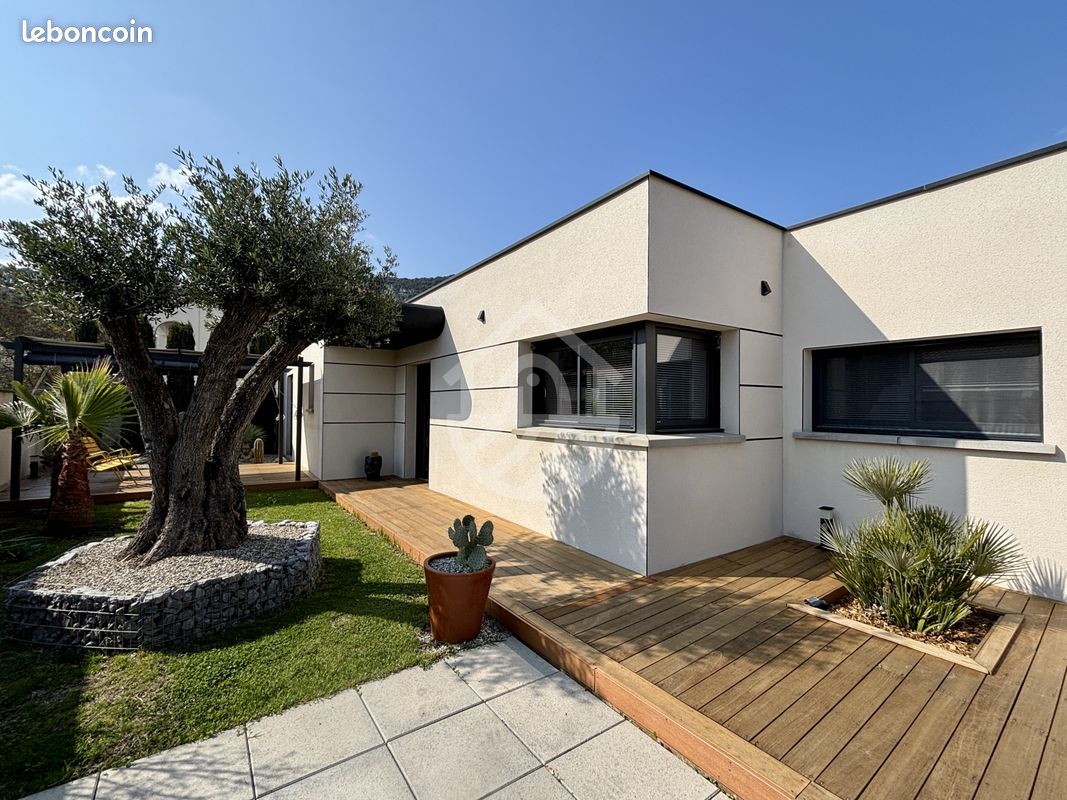 Maison 4 pièces 93 m² · à Guilherand-Granges · 93 m² · 350 000 €