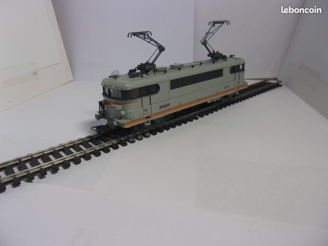 Locomotive électrique Lima HO 1/87 – LGP 208064 – Époque 4 – Comme Neuve