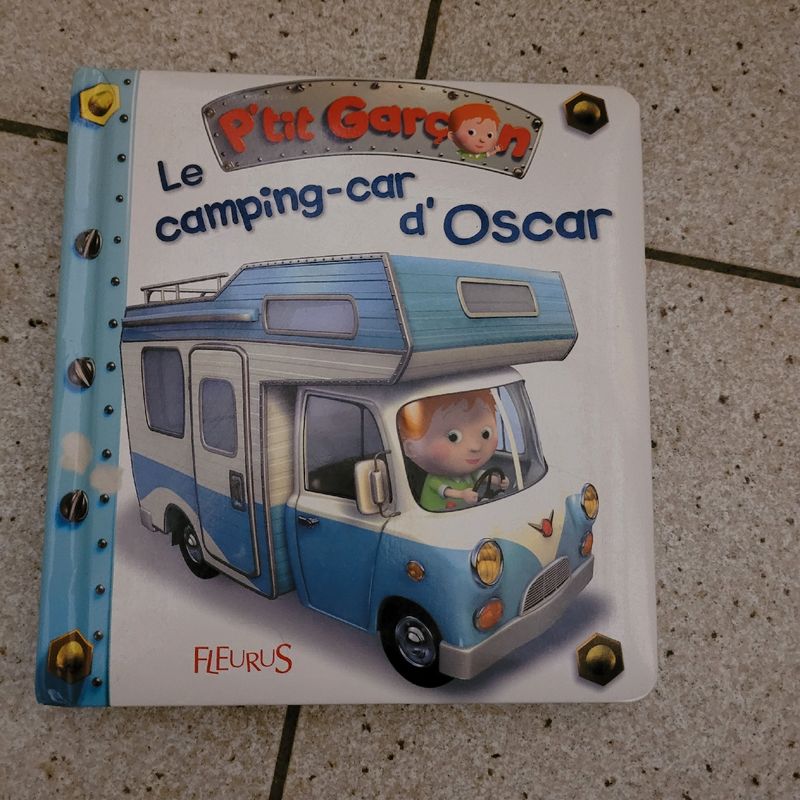 Livre le camping-car d’Oscar P’tit Garçon Fleurus - Fleurus | Beebs