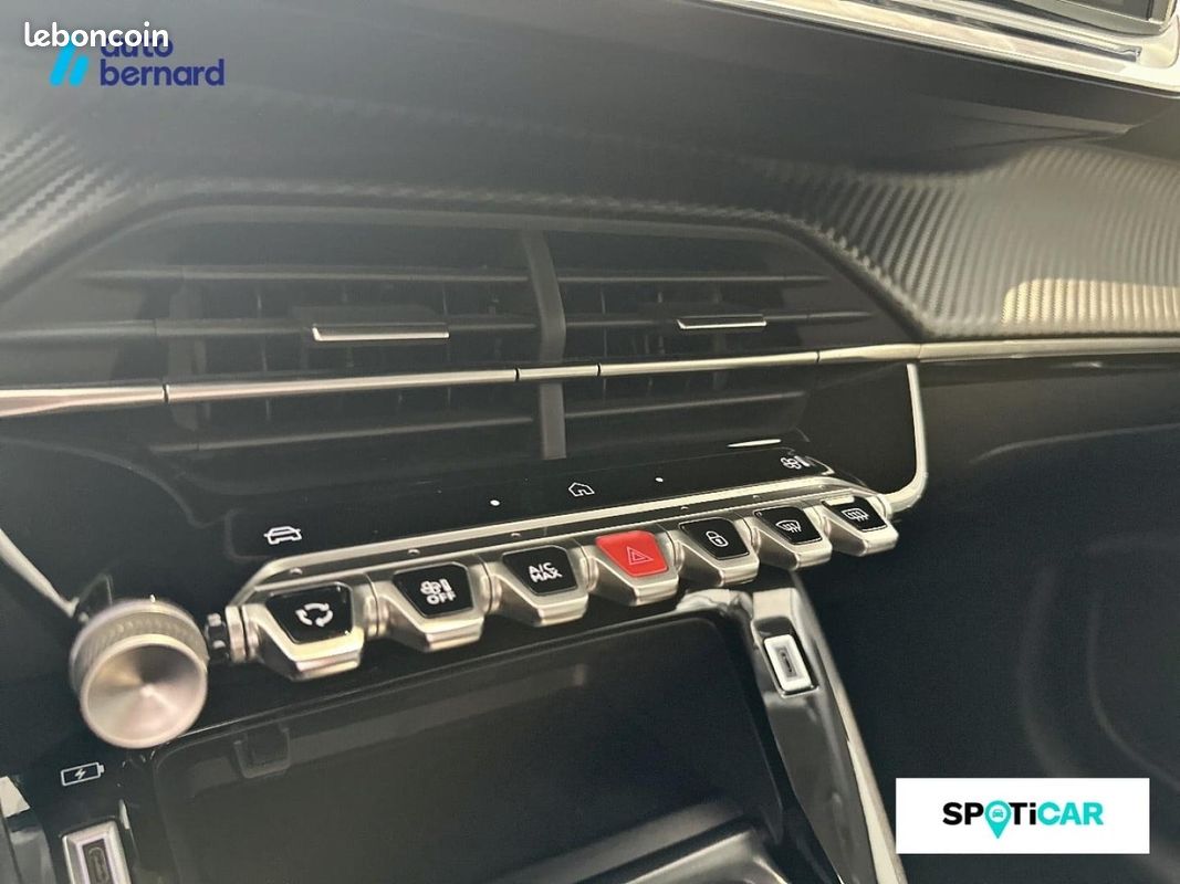 Peugeot 208 1.2 Hybrid 110ch Allure e-DCS6 (image 22)