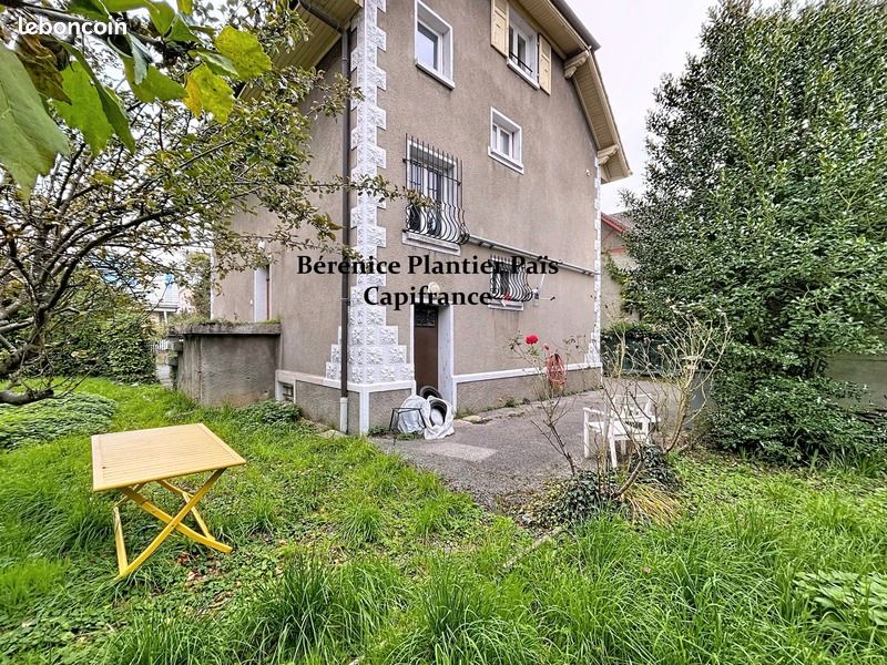 Maison 8 pièces 188 m² · à Ambilly · 188 m² · 590 000 €