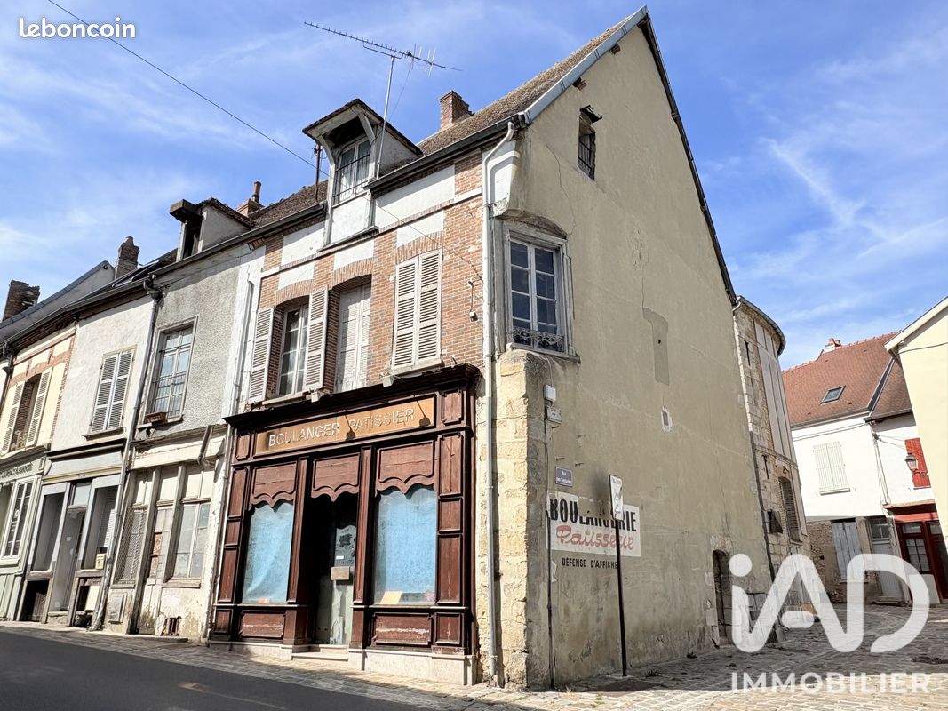 Immeuble 202 m² · à Sézanne · 202 m² · 67 500 €