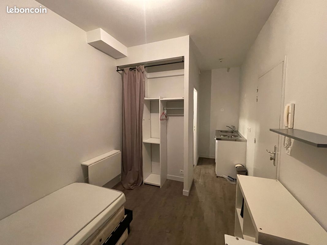 Appartement 1 pièce 13 m² · à Quimper · 13 m² · 400 €/mois
