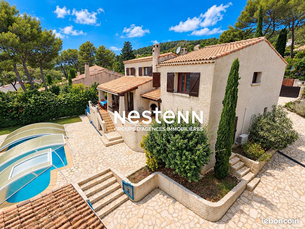 Maison 7 pièces 198 m² · à Carnoux-en-Provence · 198 m² · 795 000 €
