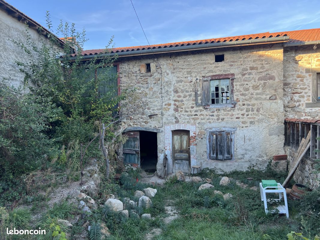 Maison 150 m² · à Bas-en-Basset · 150 m² · 56 000 €
