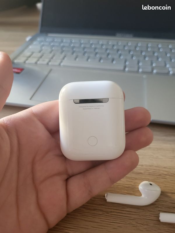 Airpods 3 (image 3)