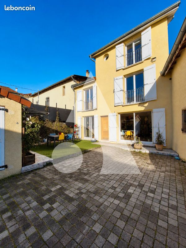 Maison 4 pièces 146 m² · à Neyron · 146 m² · 349 000 €