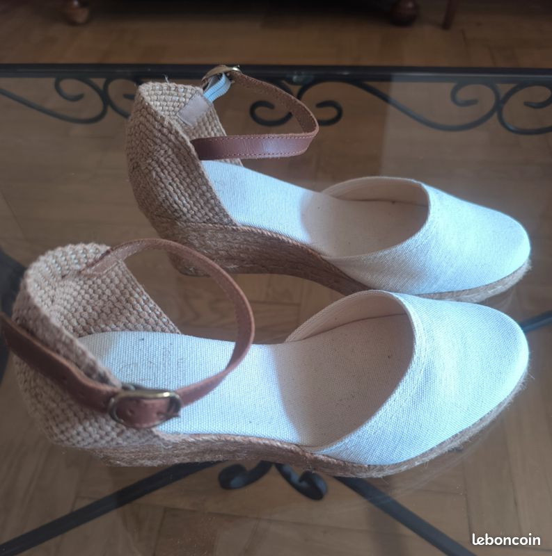 Jolies espadrilles compensées Eram (image 1)