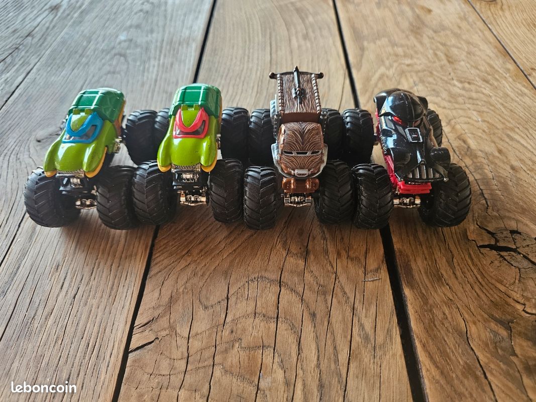 Lot de 4 mini monstre truck Hot Wheels 1/64 (image 1)