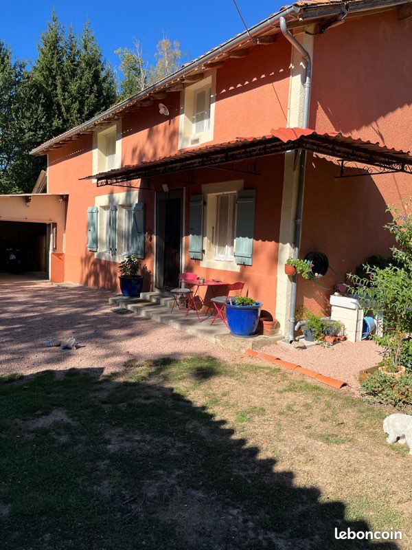 Maison 6 pièces 140 m² · à Saint-Saud-Lacoussière · 140 m² · 198 000 €