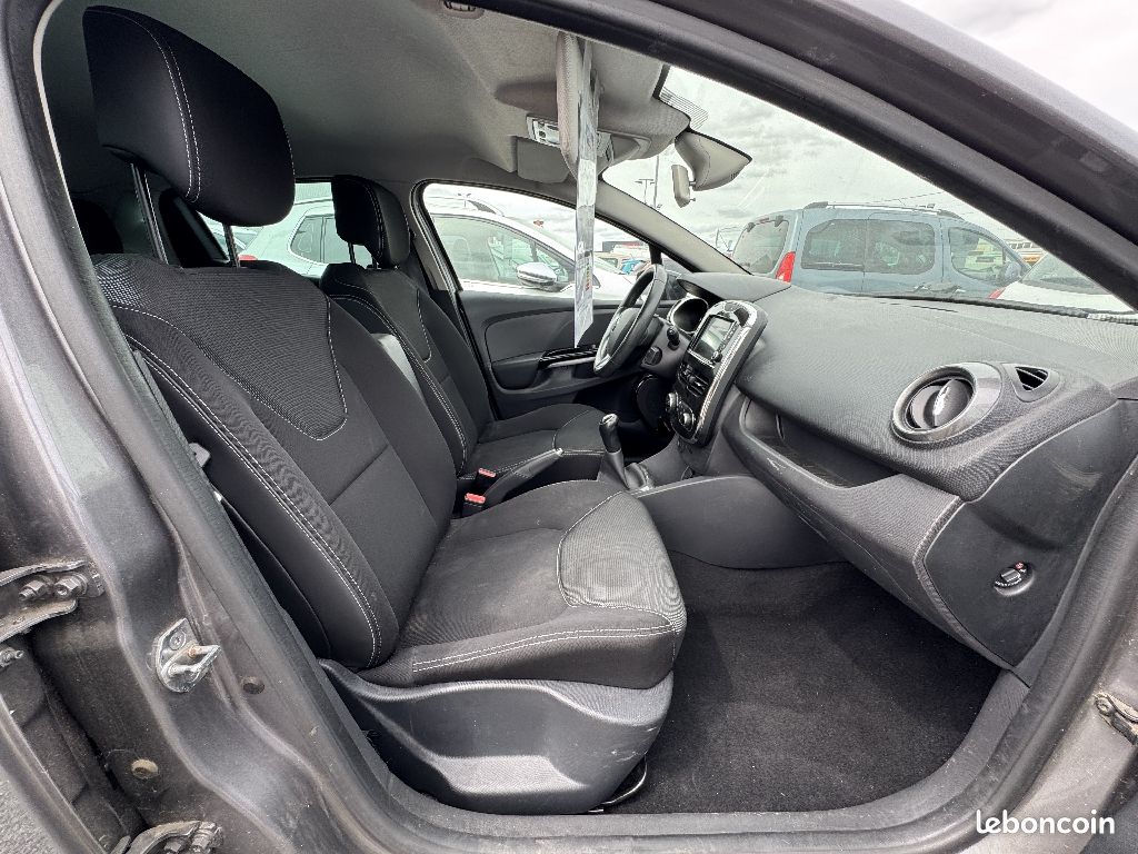 Renault Clio IV 0.9 TCE 90 Graphite (image 9)