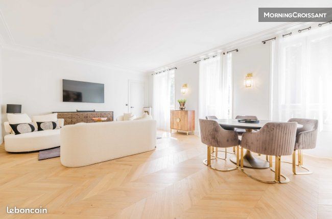 Appartement 3 pièces 143 m² · à Paris · 143 m² · 12 252 €/mois