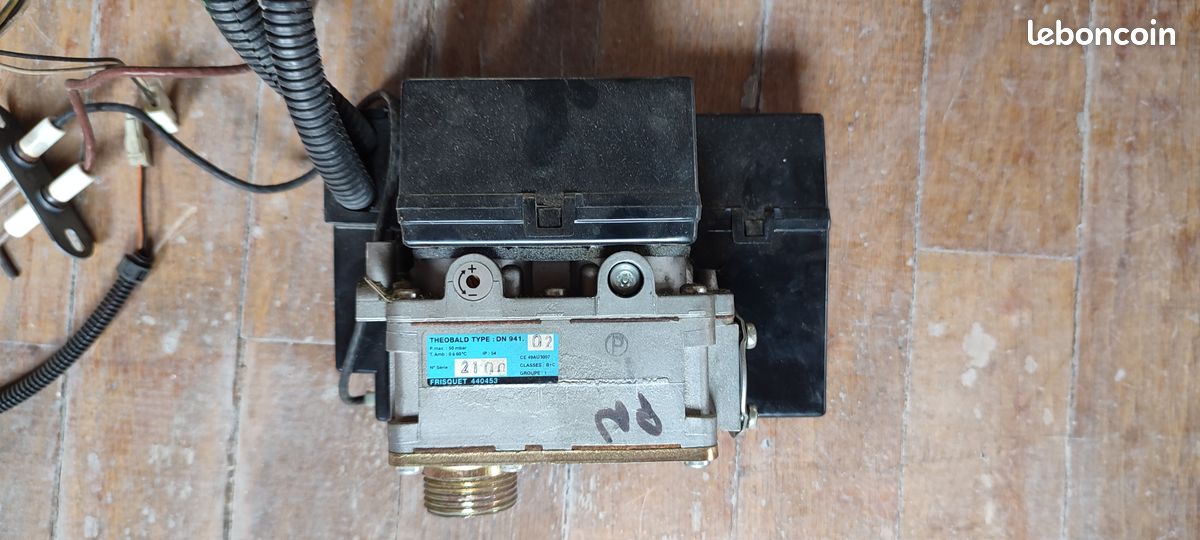 Bloc Gaz Chaudière DN940 – Occasion – Pièce De Rechange Chauffage