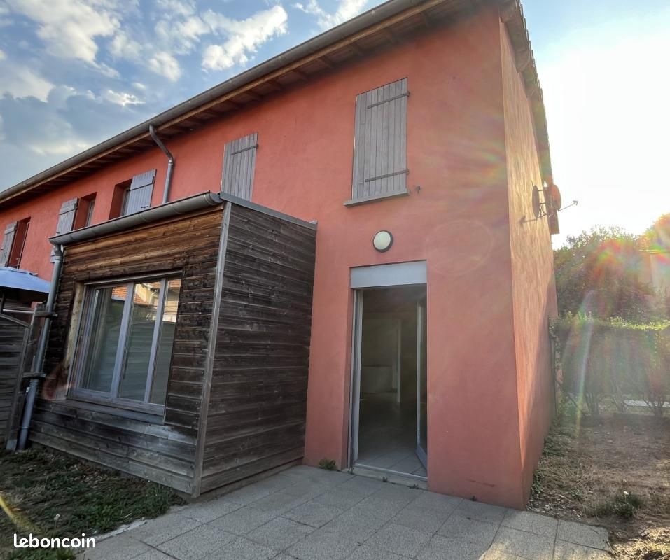 Appartement 4 pièces 82 m² · à Thizy-les-Bourgs · 82 m² · 539 €