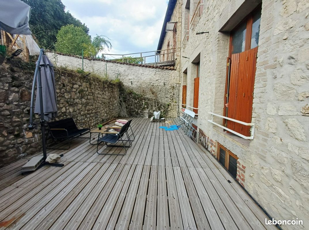 Appartement 4 pièces 114 m² · à La Séauve-sur-Semène · 114 m² · 850 €/mois