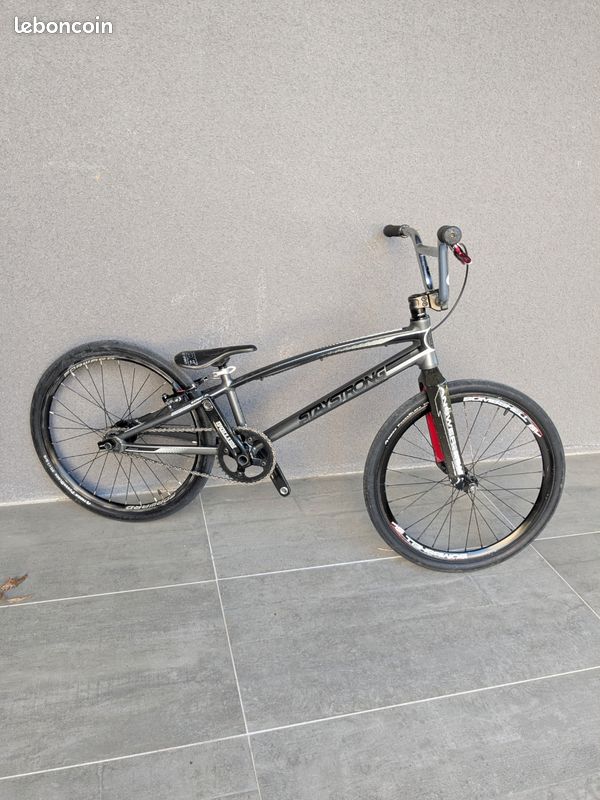 Bmx race Staystrong expert xl Vélos