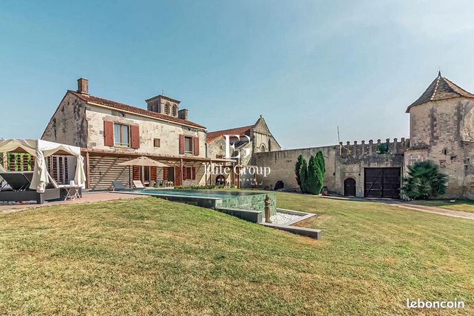 Maison 7 pièces 360 m²
