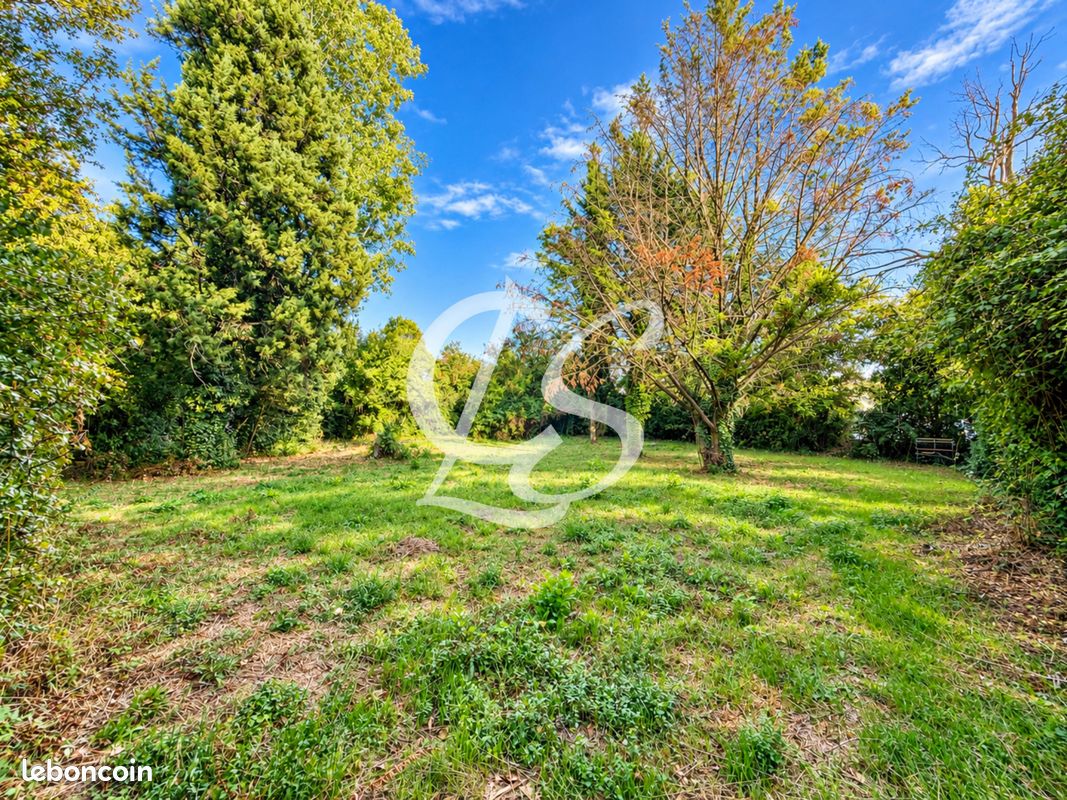 Terrain 1070 m² · à Bouc-Bel-Air · 1 070 m² · 495 000 €