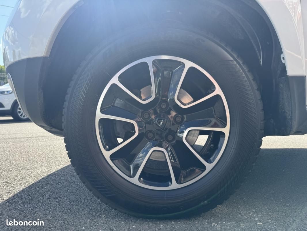 Dacia Duster TCe 125 4x2 Black Touch (image 13)
