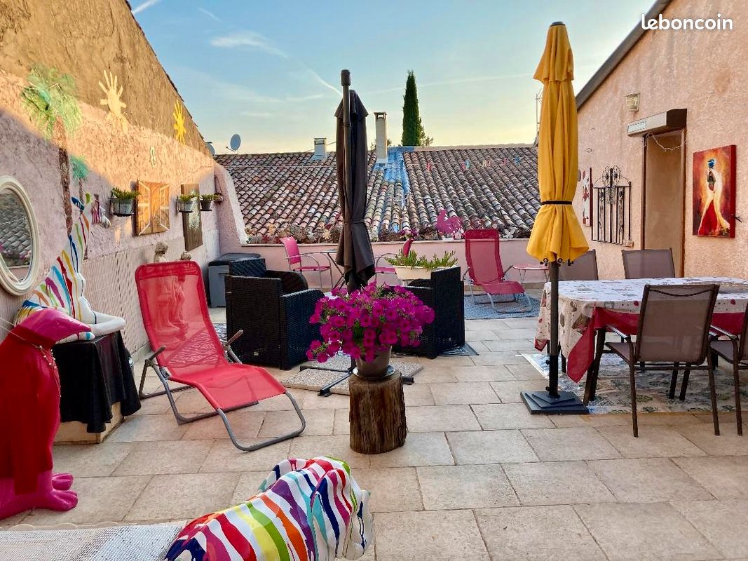 Maison 9 pièces 182 m² · à Oraison · 182 m² · 270 000 €