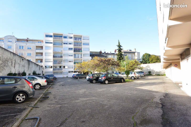 Parking/box BORDEAUX · 90 €/mois