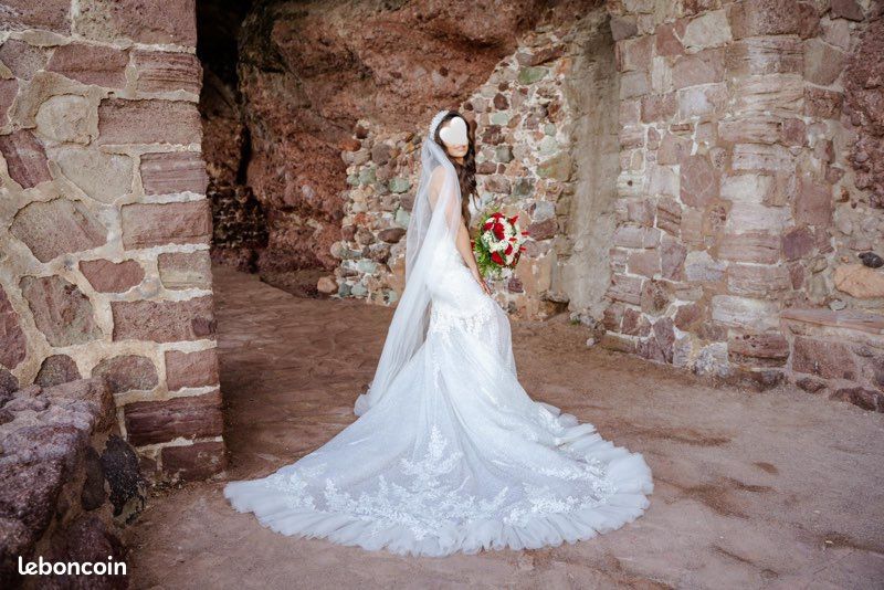 Robe de mariée sirène (image 2)