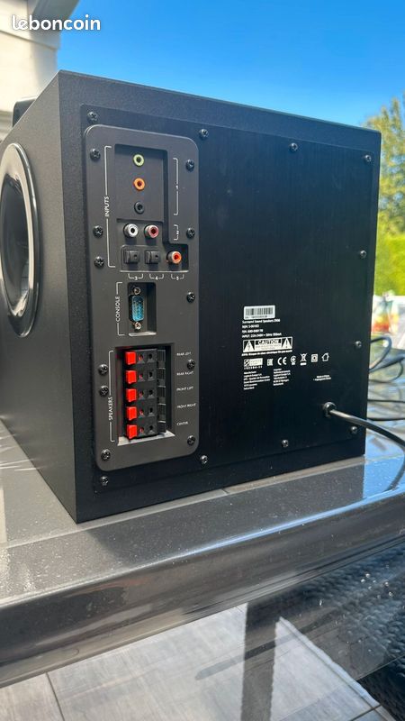 Enceintes Logitech Z906 (image 2)