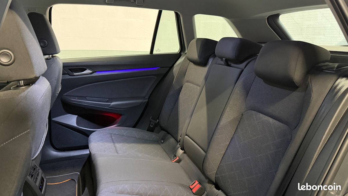 VOLKSWAGEN GOLF SW 1.0 TSI 110ch LIFE PLUS - CARPLAY - ENTRETIEN CONSTRUCTEUR A JOUR (image 22)