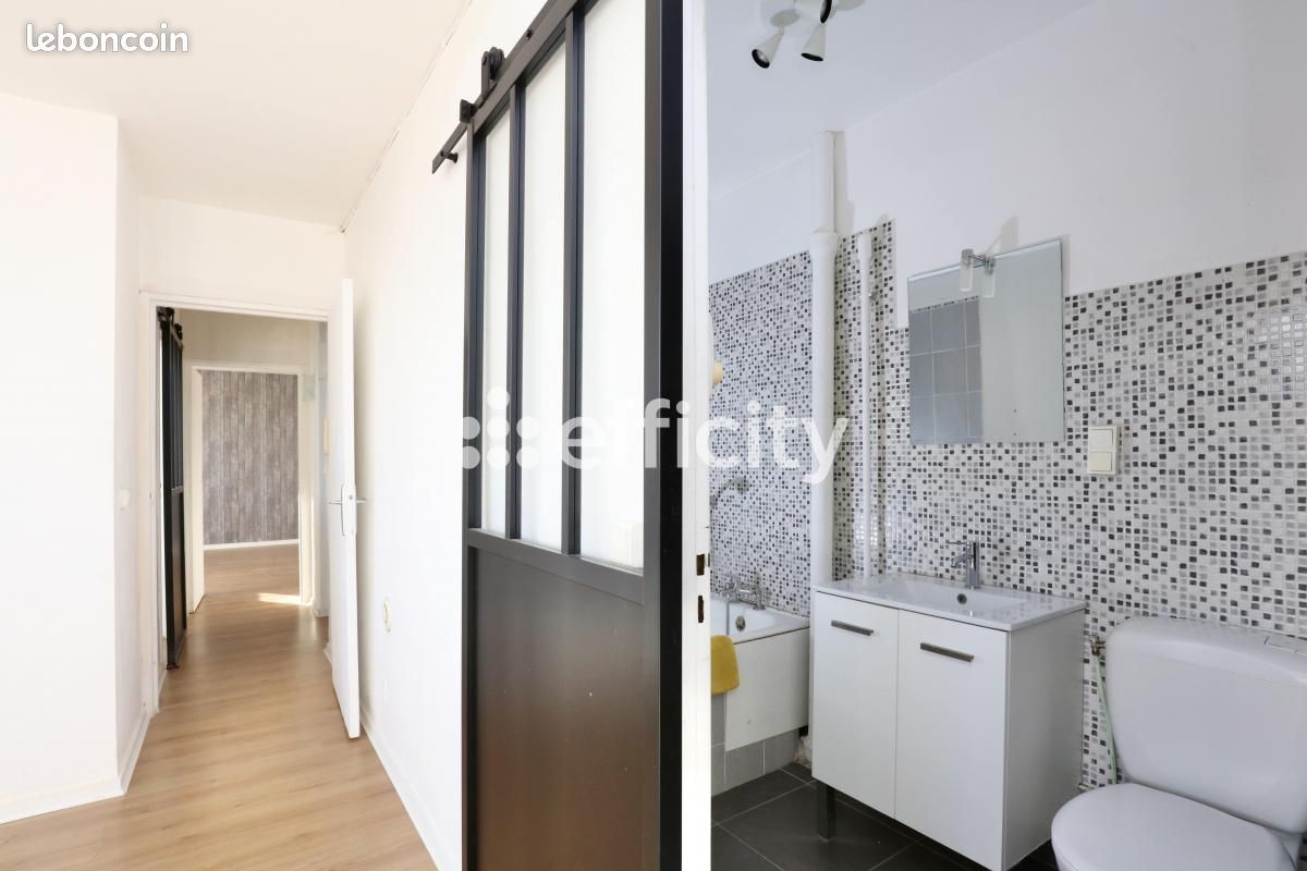Appartement 2 pièces 42 m² · à Tourcoing · 42 m² · 69 999 €