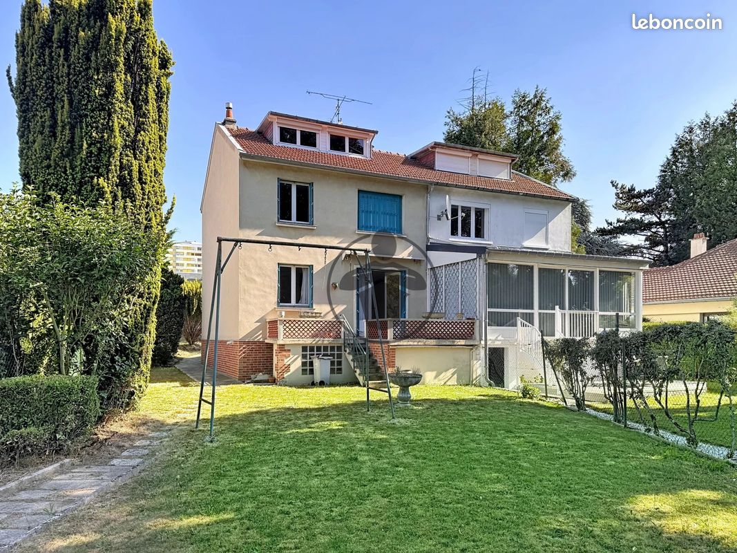 Maison 5 pièces 95 m² · à Saint-Quentin · 95 m² · 102 500 €