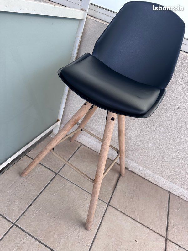 Chaise haute de bar (image 1)