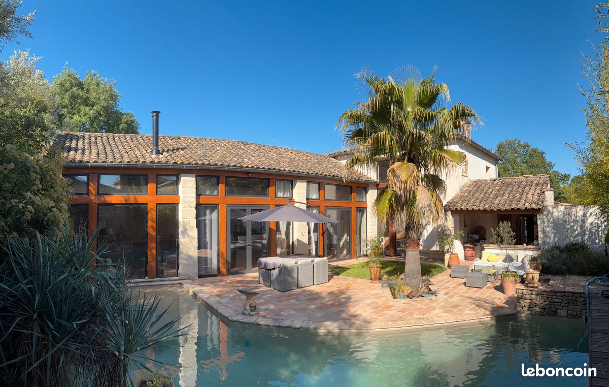 Maison 9 pièces 230 m² · à Boisseron · 230 m² · 588 000 €