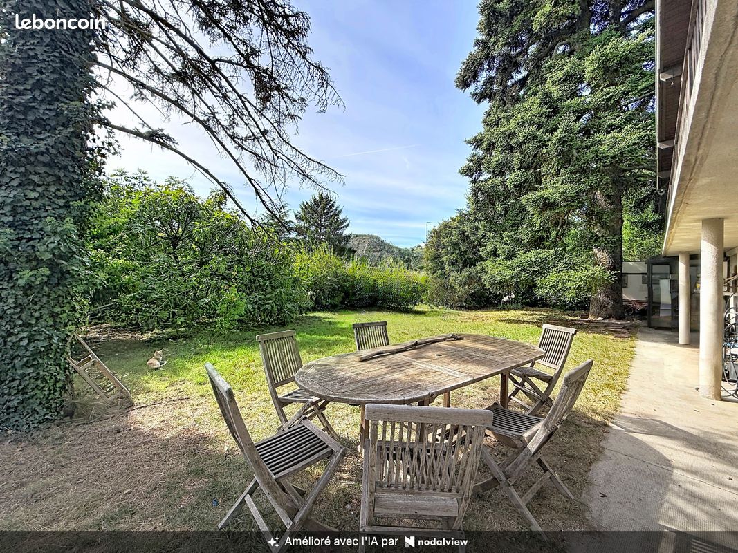 Maison 4 pièces 168 m² · à Saint Uze · 168 m² · 229 000 €